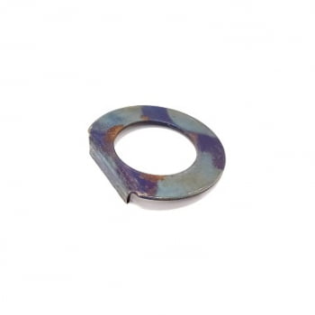 148987A1 - FLANGE
